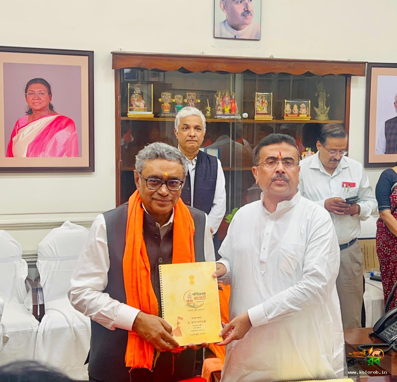 ডবল ইঞ্জিন সরকারের বন্দেমাতরম ধ্বনি দিয়ে বন্দেভারত গতিতে জনগণের জনমোহিনী এগিয়ে চলার বাজেট।