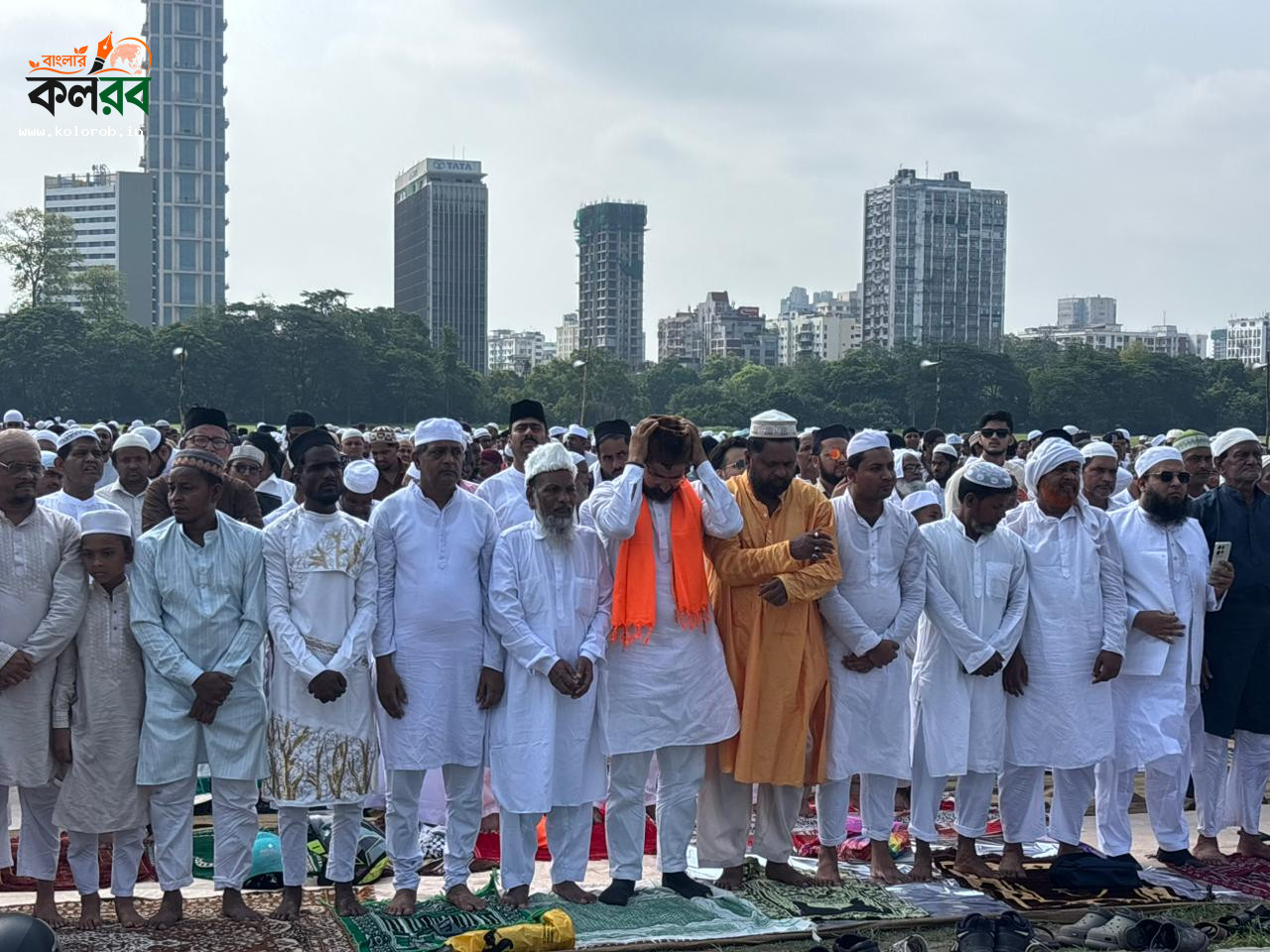রেড রোড থেকে ব্রিগেড: কড়া নিরাপত্তায় কলকাতায় সুশৃঙ্খলভাবে পালিত হল ঈদ, শুভেচ্ছা মুখ্যমন্ত্রীর